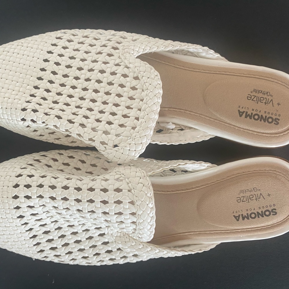 Whit mules size 8 Sonoma brand